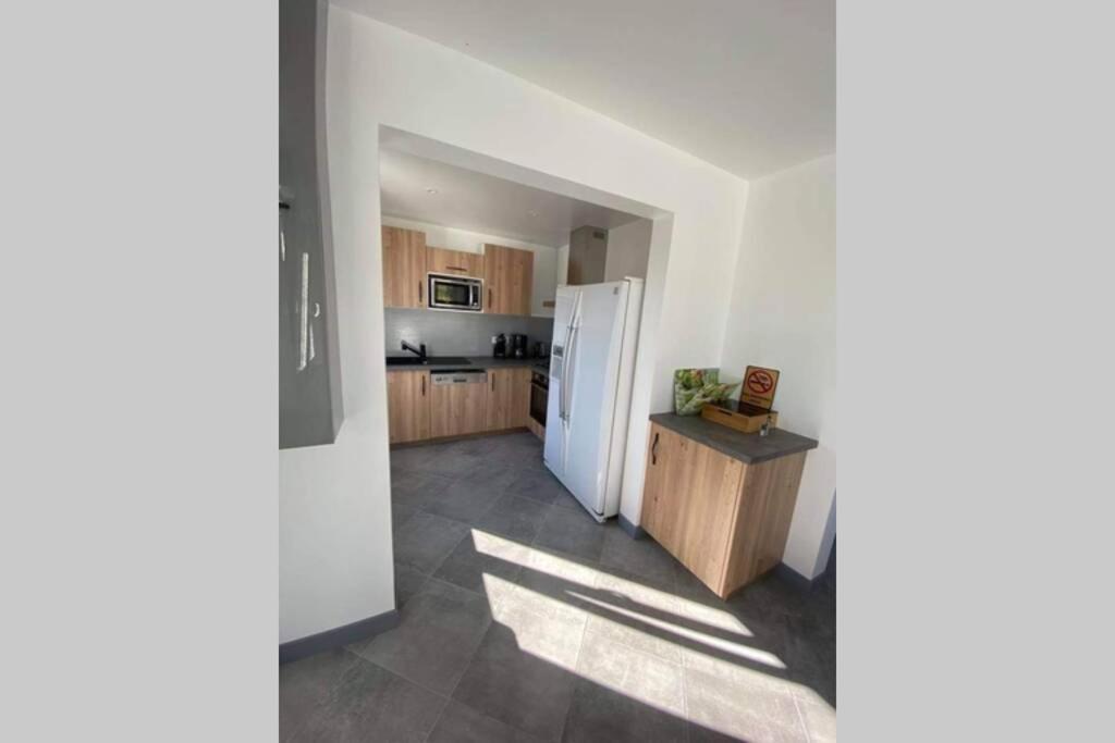 Maison De 2 A 8 Personnes 5 Chambres Portbail Exterior foto
